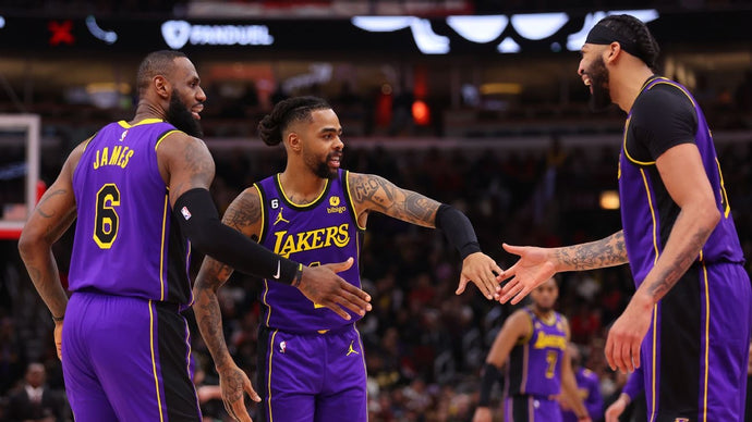 Lakers at Timberwolves Preview: Lakers look to jump Timberwolves for 7th seed