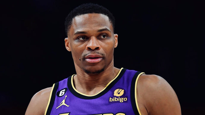 Should The Lakers Keep Russ?