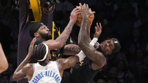 2 takeaways from Lakers win over Thunder