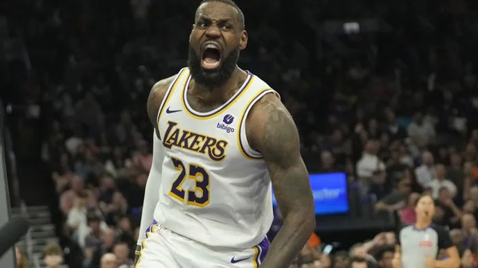 LeBron James angling for multi-year deal with Lakers